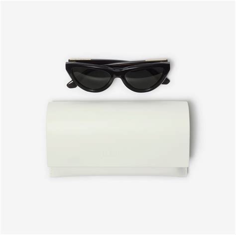 burberry gafas mujer|Gafas de sol Classic con montura de ojo de gato (Negro .